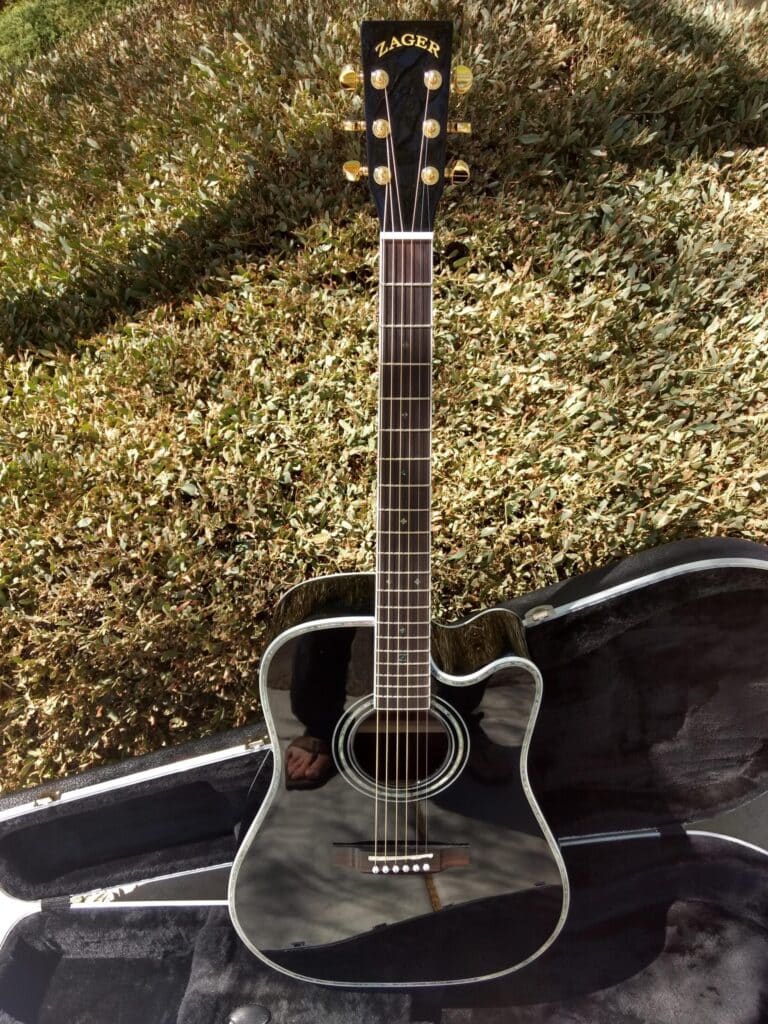 ZAD80CE “AURA” Black Lacquer Special Edition Solid Cedar/Rosewood Acoustic Electric Pro Series (Discount)